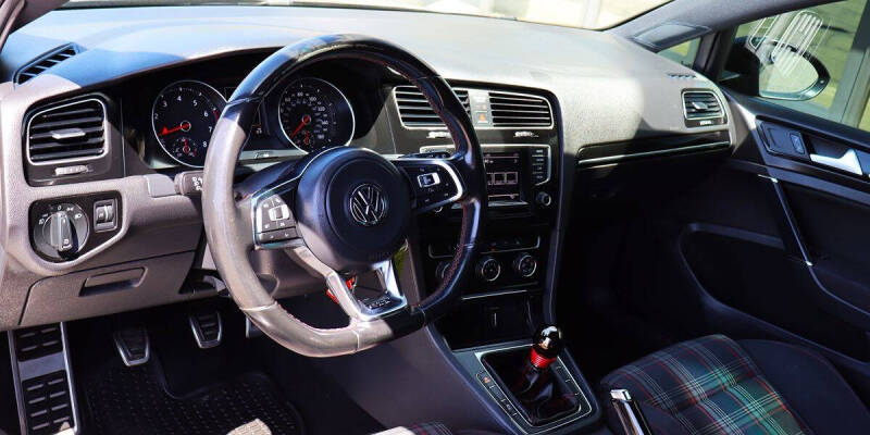 2015 Volkswagen Golf GTI S