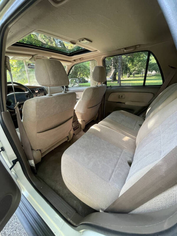 2000 Toyota 4Runner SR5