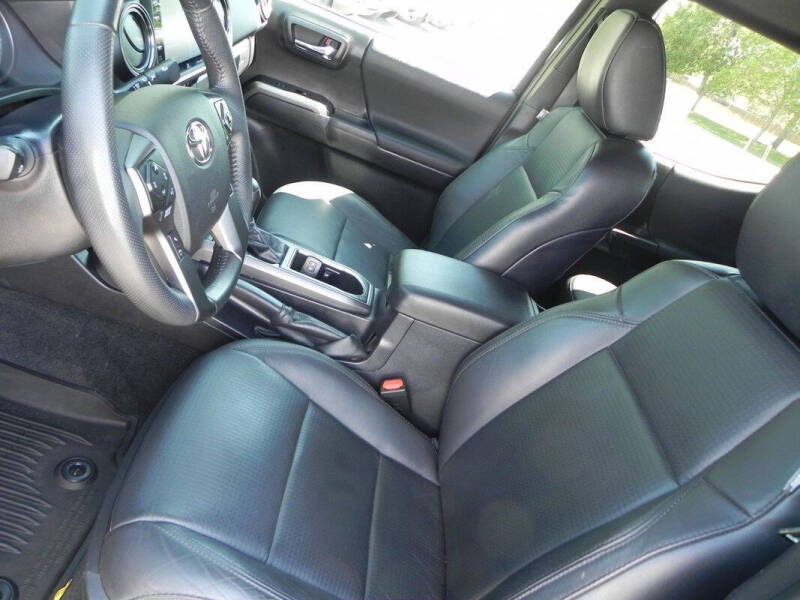 2021 Toyota Tacoma TRD Sport