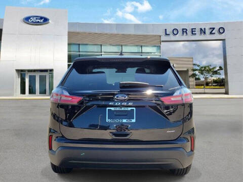 2022 Ford Edge SE