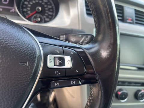 2017 Volkswagen Golf TSI S