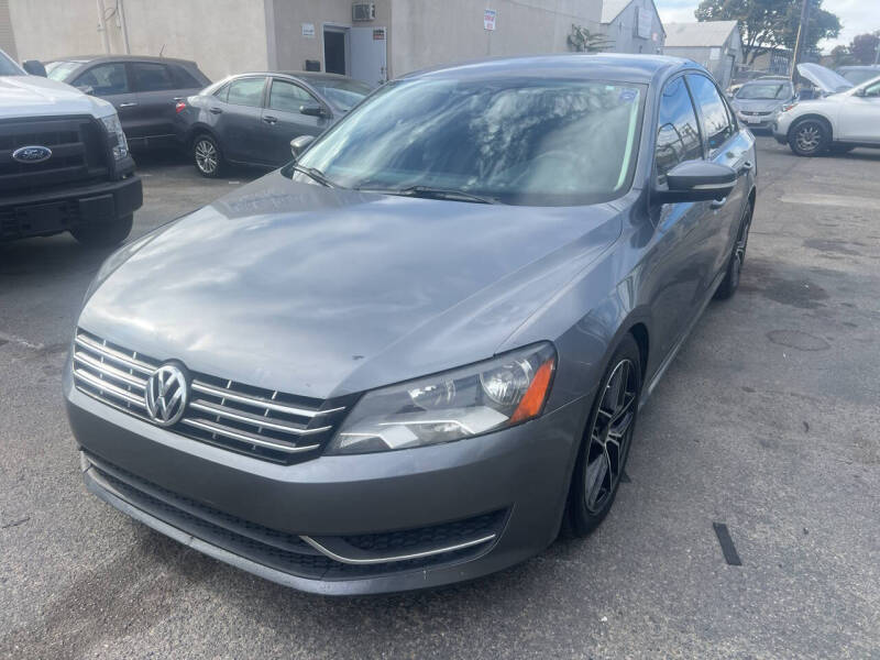 2013 Volkswagen Passat S