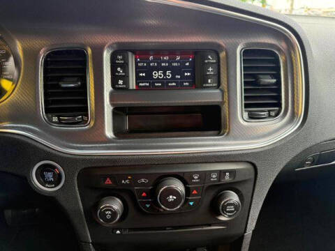 2012 Dodge Charger SE