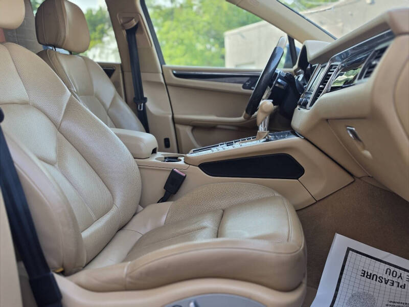 2016 Porsche Macan S