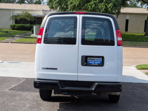 2023 Chevrolet Express 2500
