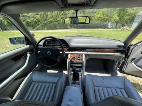 1986 Mercedes-Benz 300-Class 300 E