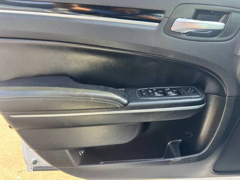 2021 Chrysler 300 S V6