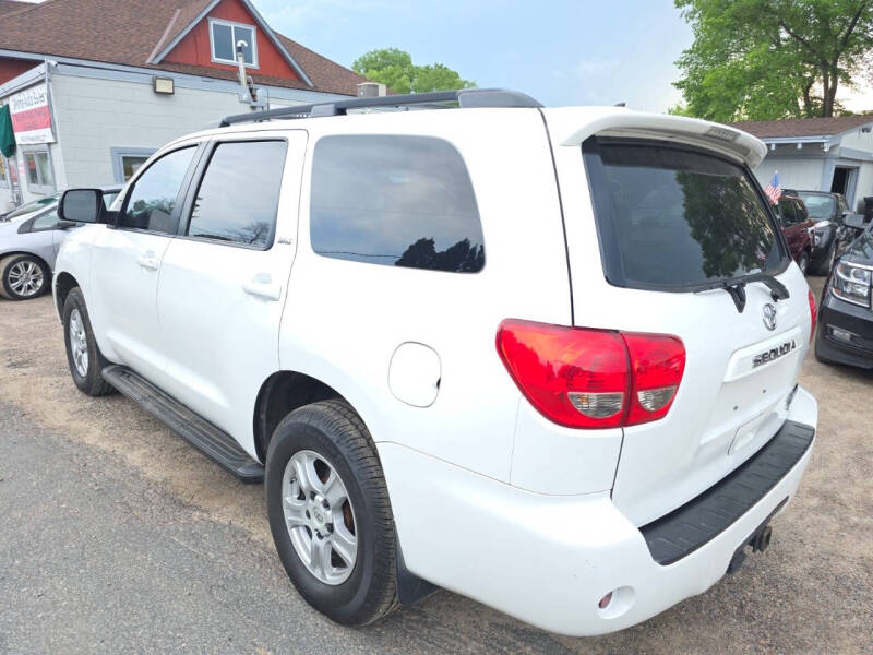 2014 Toyota Sequoia SR5