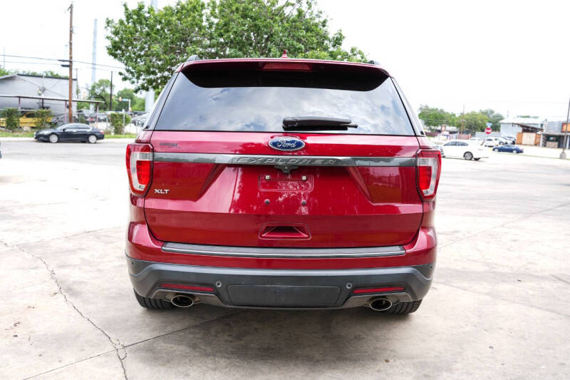 2018 Ford Explorer XLT