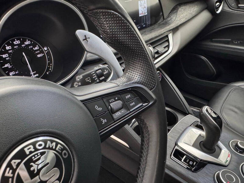 2022 Alfa Romeo Stelvio Sprint