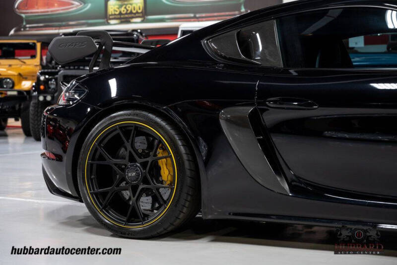 2023 Porsche 718 Cayman GT4 RS