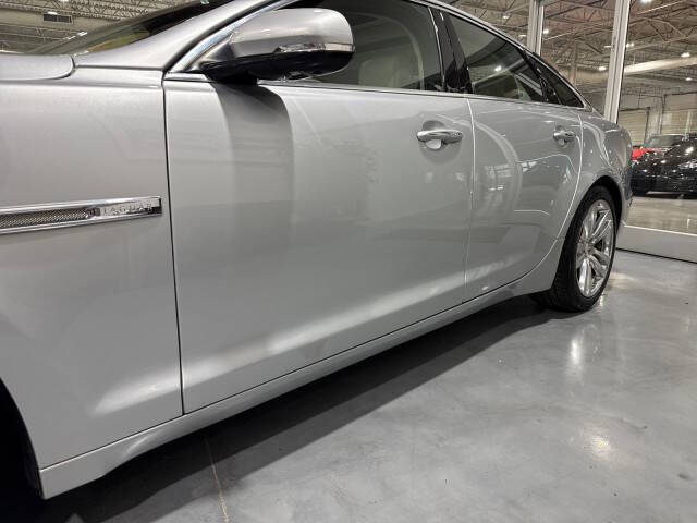 2013 Jaguar XJ