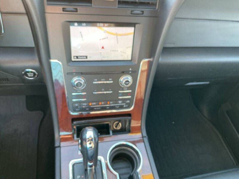 2016 Lincoln Navigator Select