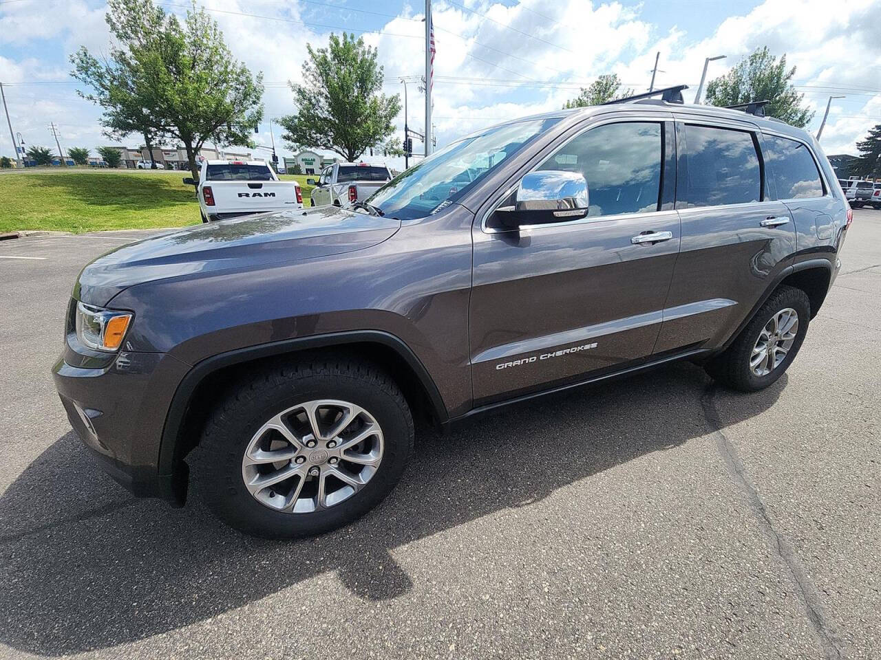 2015 Jeep Grand Cherokee for sale at Victoria Auto Sales in Victoria, MN