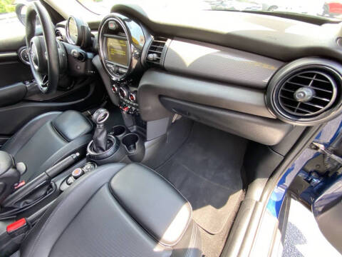 2016 MINI Hardtop 4 Door Cooper