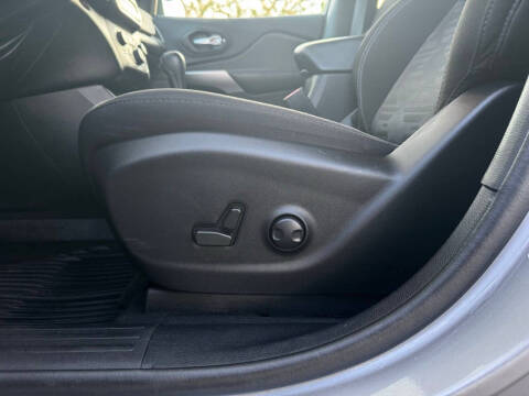 2022 Jeep Cherokee X