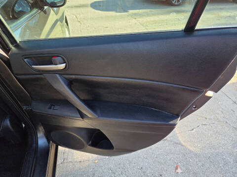 2013 Mazda MAZDA3 i Touring