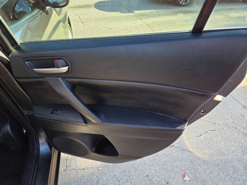 2013 Mazda MAZDA3 i Touring