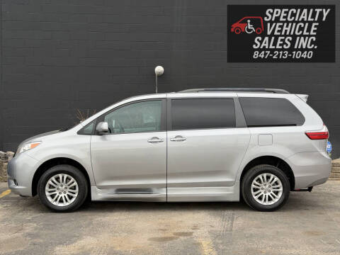 2017 Toyota Sienna XLE 8-Passenger