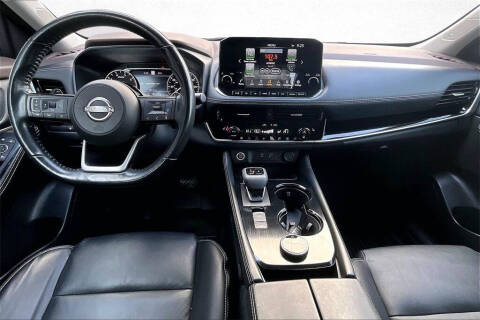 2022 Nissan Rogue SL