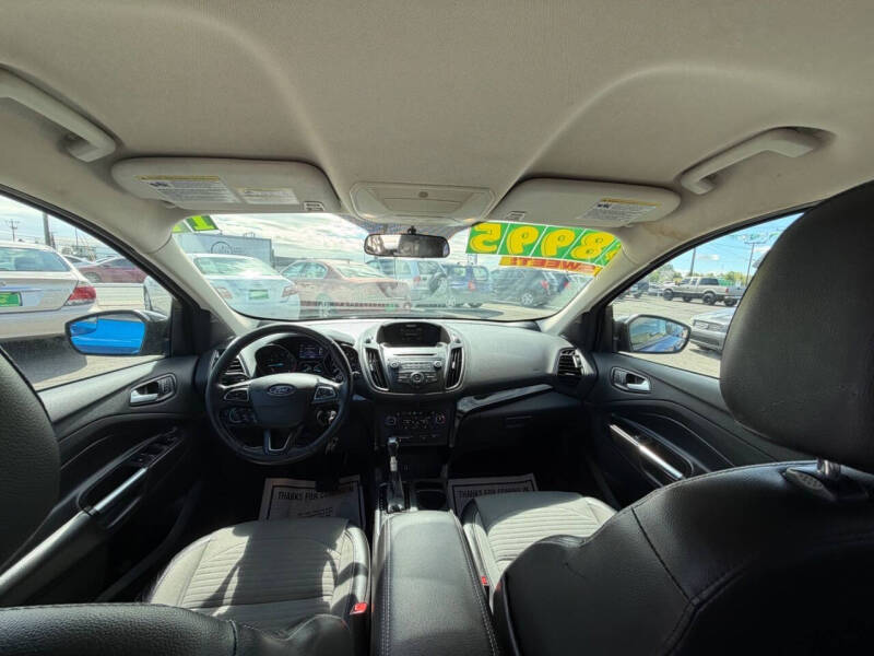 2017 Ford Escape SE