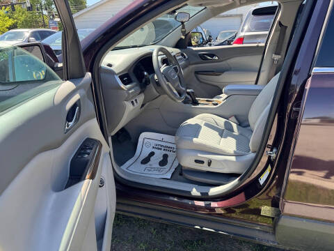 2017 GMC Acadia SLE-2
