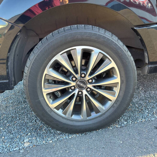 2017 Lincoln Navigator L Select