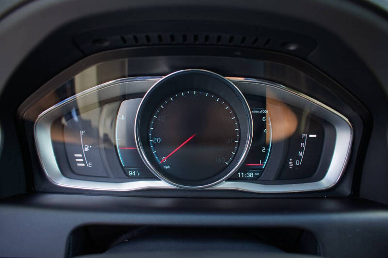 2015 Volvo XC60 3.2 Platinum