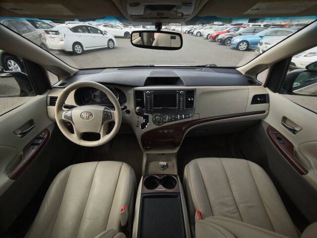 2011 Toyota Sienna