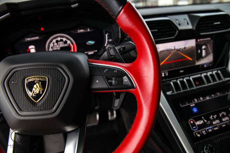 2020 Lamborghini Urus