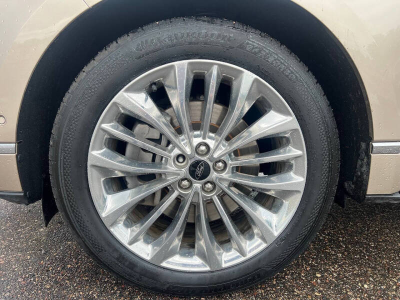 2021 Ford Edge Titanium