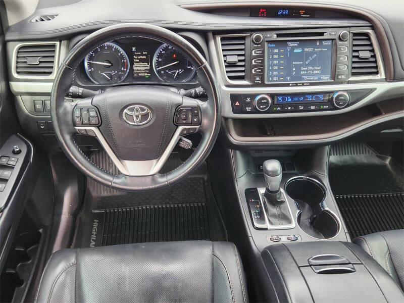 2017 Toyota Highlander Limited