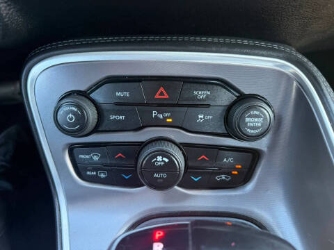 2020 Dodge Challenger SXT