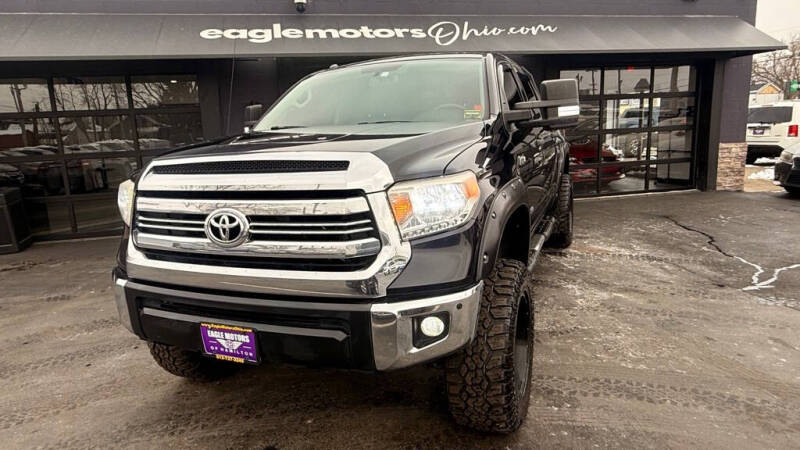 2016 Toyota Tundra SR5's photo