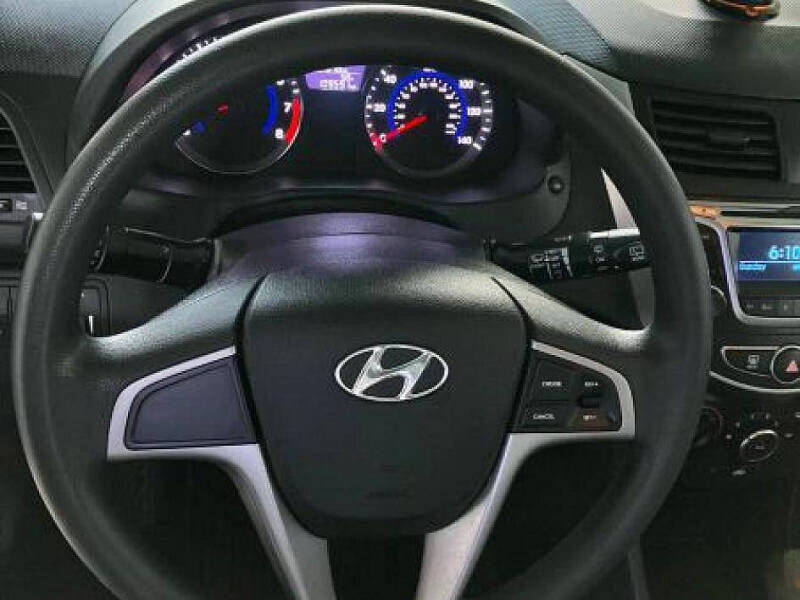 2016 Hyundai Accent SE