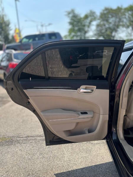 2012 Chrysler 300
