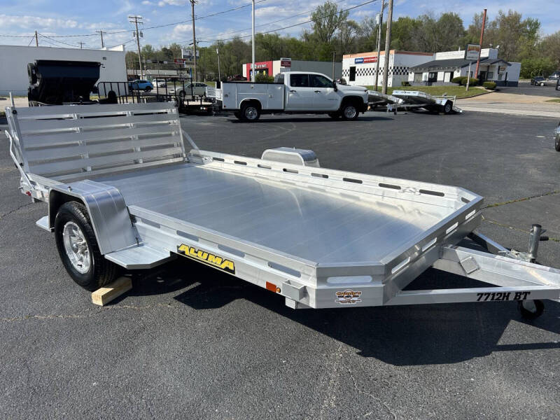 2027 Aluma 12’ Utility