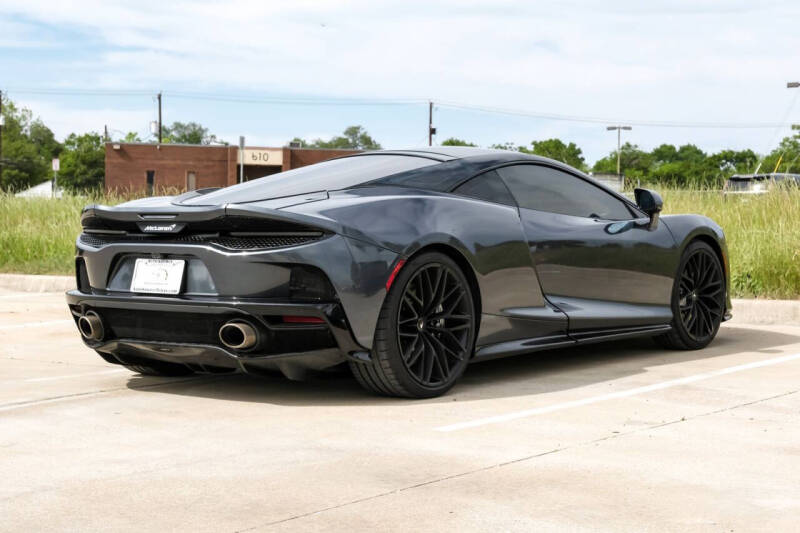 2021 McLaren GT
