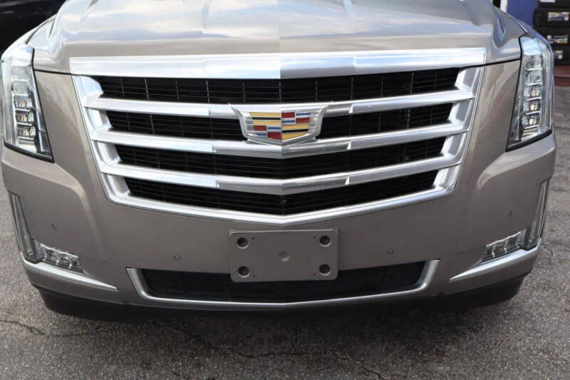 2017 Cadillac Escalade Luxury