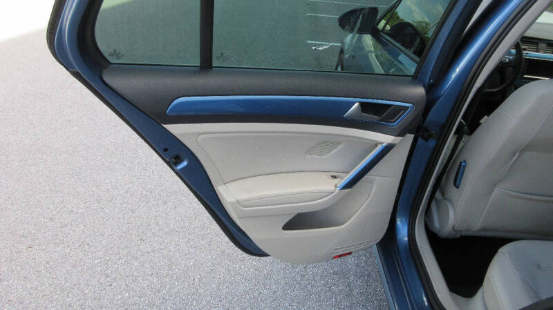 2015 Volkswagen e-Golf SEL Premium