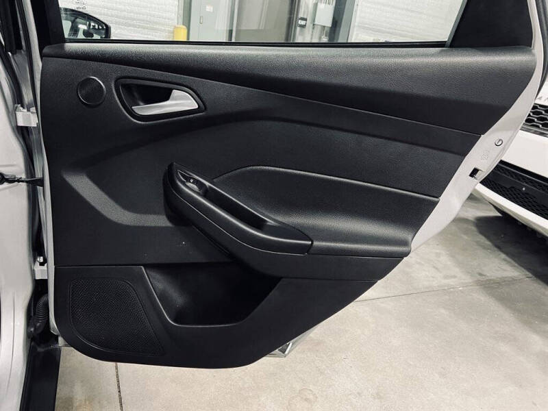 2017 Ford Focus Titanium