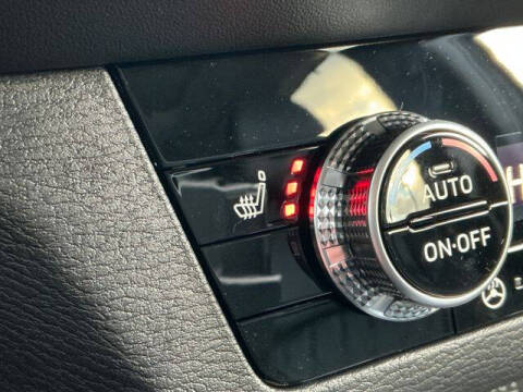 2025 Mitsubishi Outlander PHEV SEL