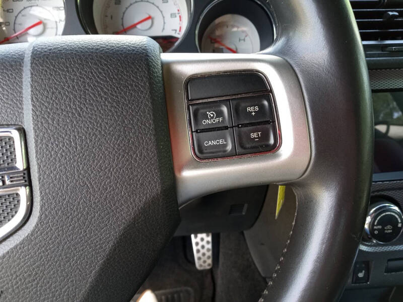 2013 Dodge Challenger R/T Plus