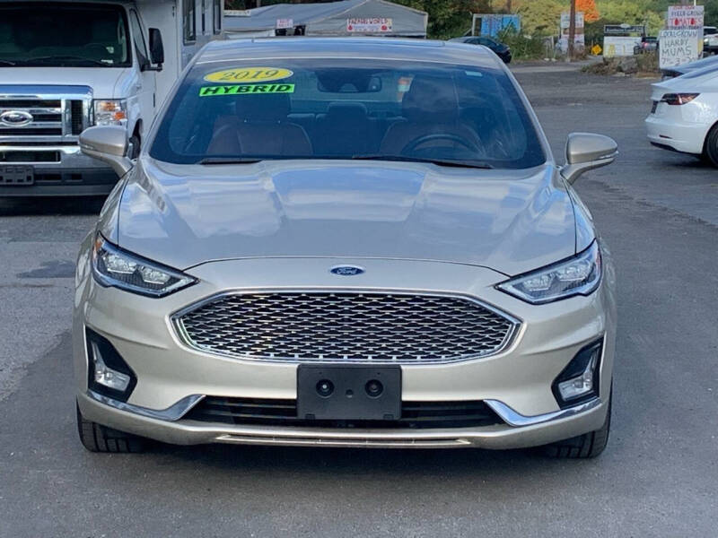 Used 2019 Ford Fusion Hybrid Titanium with VIN 3FA6P0RU6KR264019 for sale in Worcester, MA