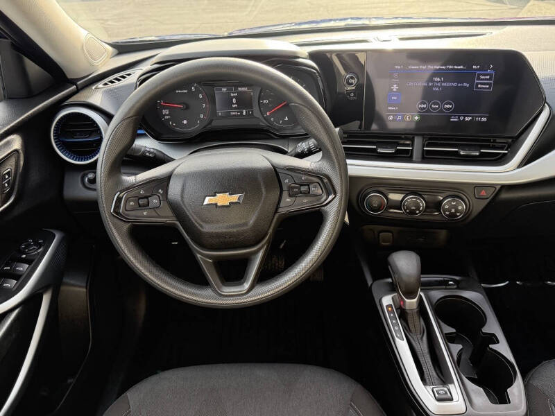 2024 Chevrolet Trax LS