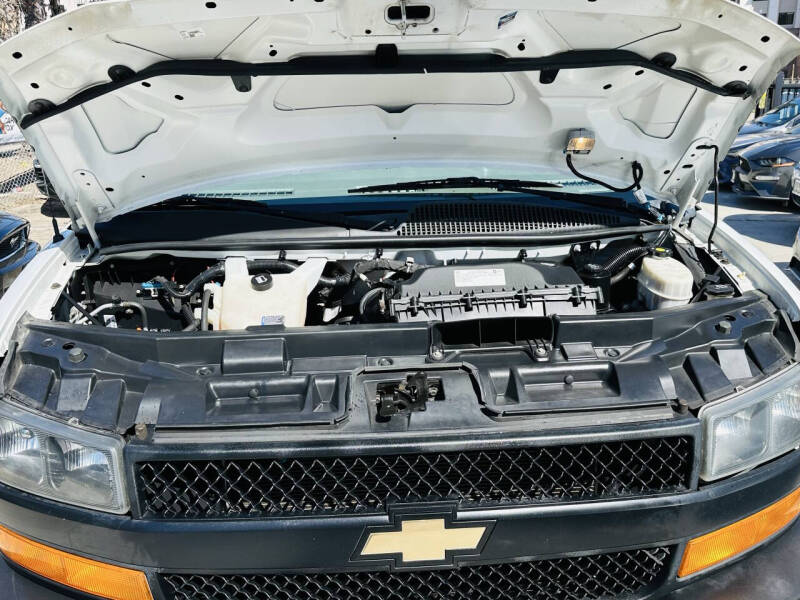 2019 Chevrolet Express 2500