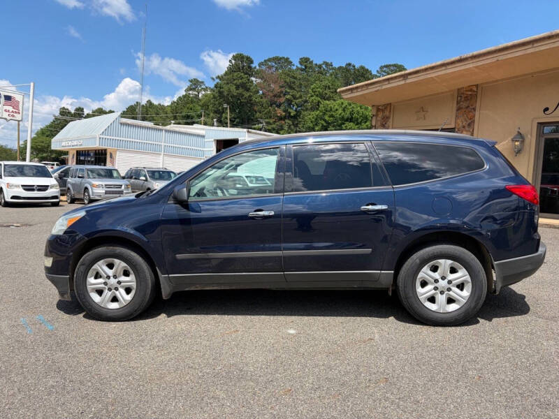 2011 Chevrolet Traverse LS