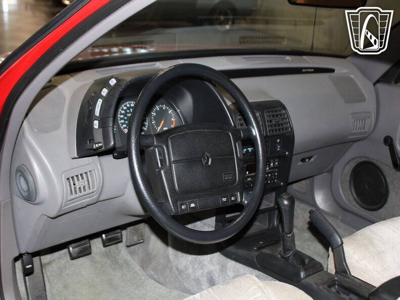 1993 Dodge Daytona ES