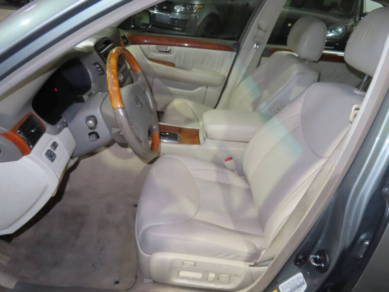 2002 Lexus LS 430