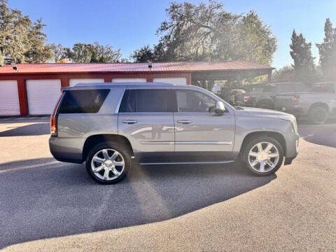 2018 Cadillac Escalade Luxury